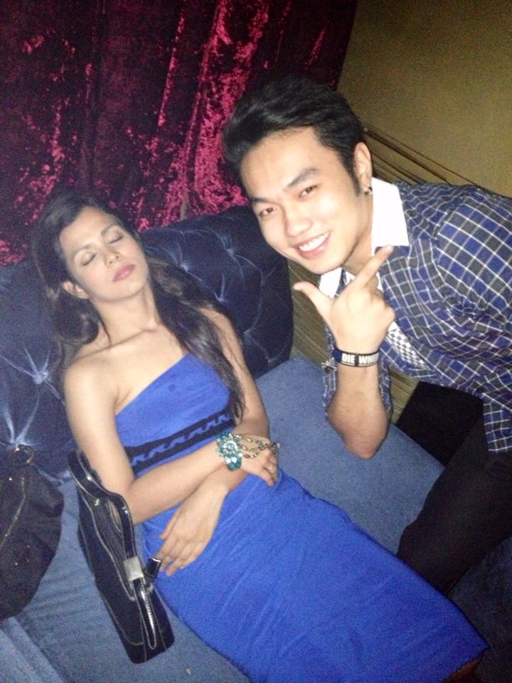 Dont know him but I guess he thinks Im some kind of mascot to pose with.