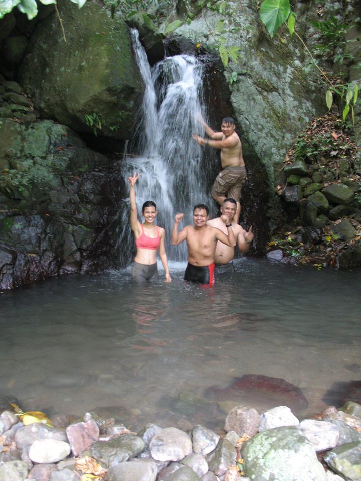 Baby waterfalls bath to reward trekkers after a long climb